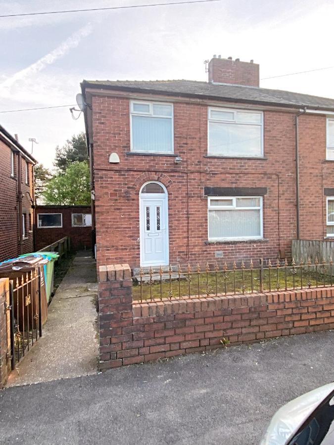 Entire 3-Bedroom Home In Oldham - Guest House Exteriér fotografie