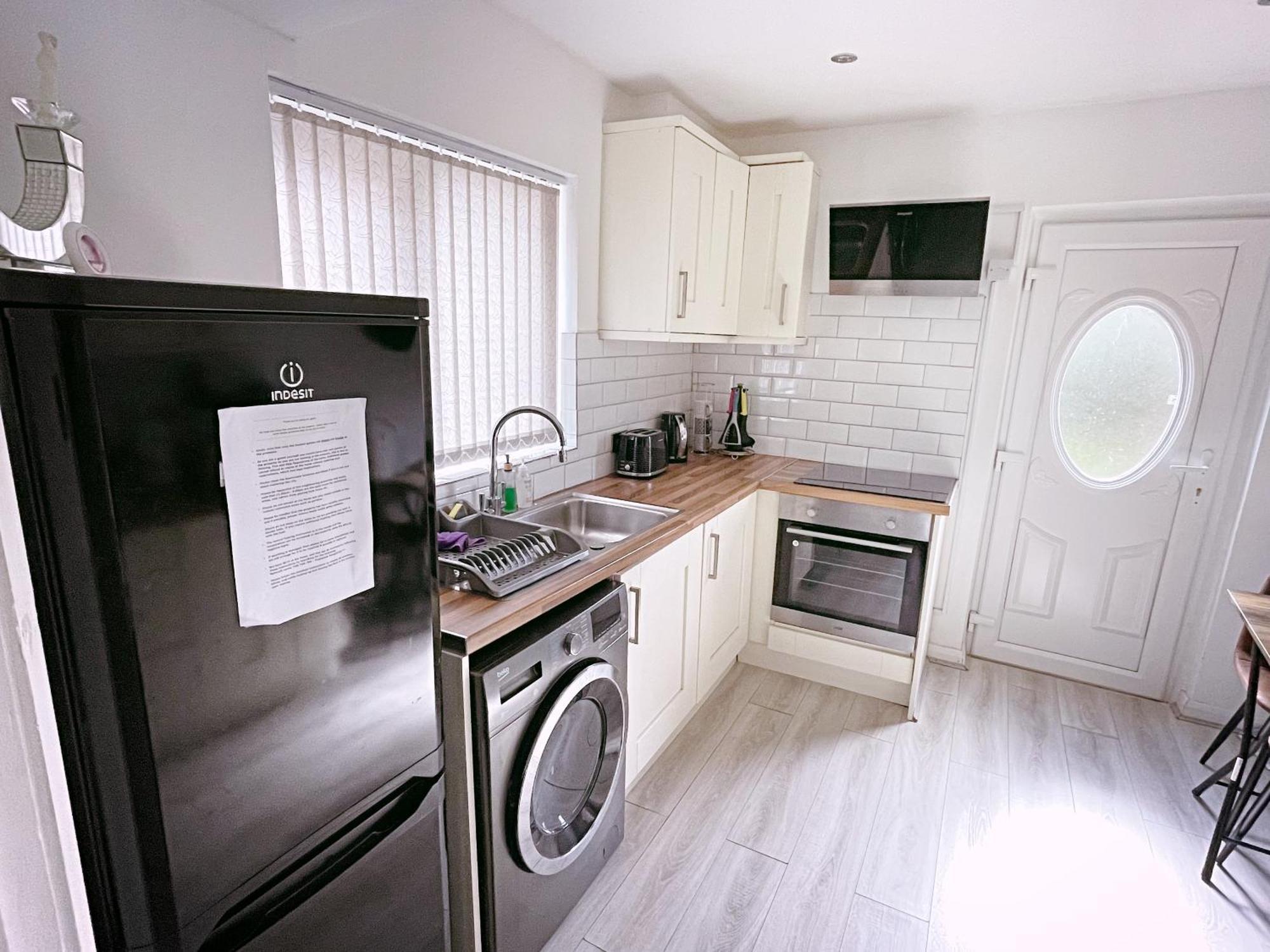 Entire 3-Bedroom Home In Oldham - Guest House Exteriér fotografie