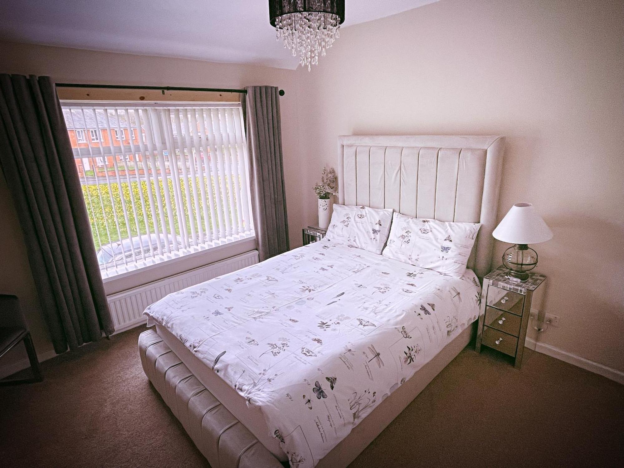 Entire 3-Bedroom Home In Oldham - Guest House Exteriér fotografie